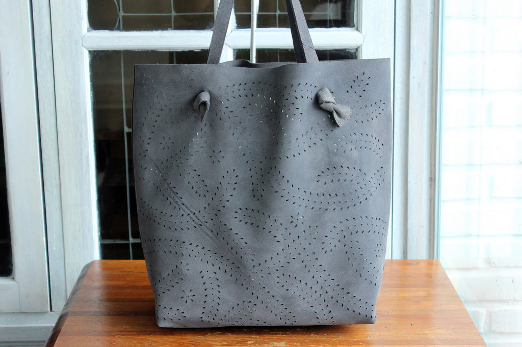 custom leather tote bags