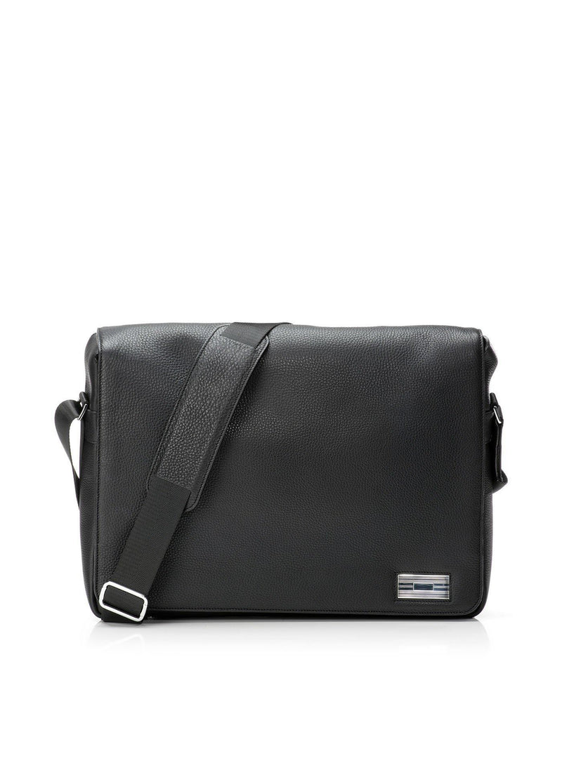 Penn Messenger Bag in Black Leather | Darby Scott