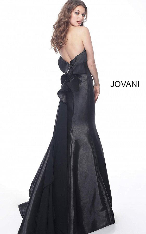 black straight gown