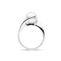Embrace Collection Akoya Pearl Ring rose gold side view