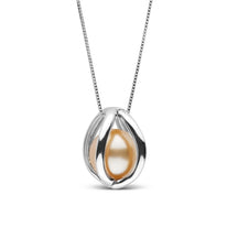 Embrace Collection 10.0-11.0 mm Golden South Sea Pearl Pendant rg