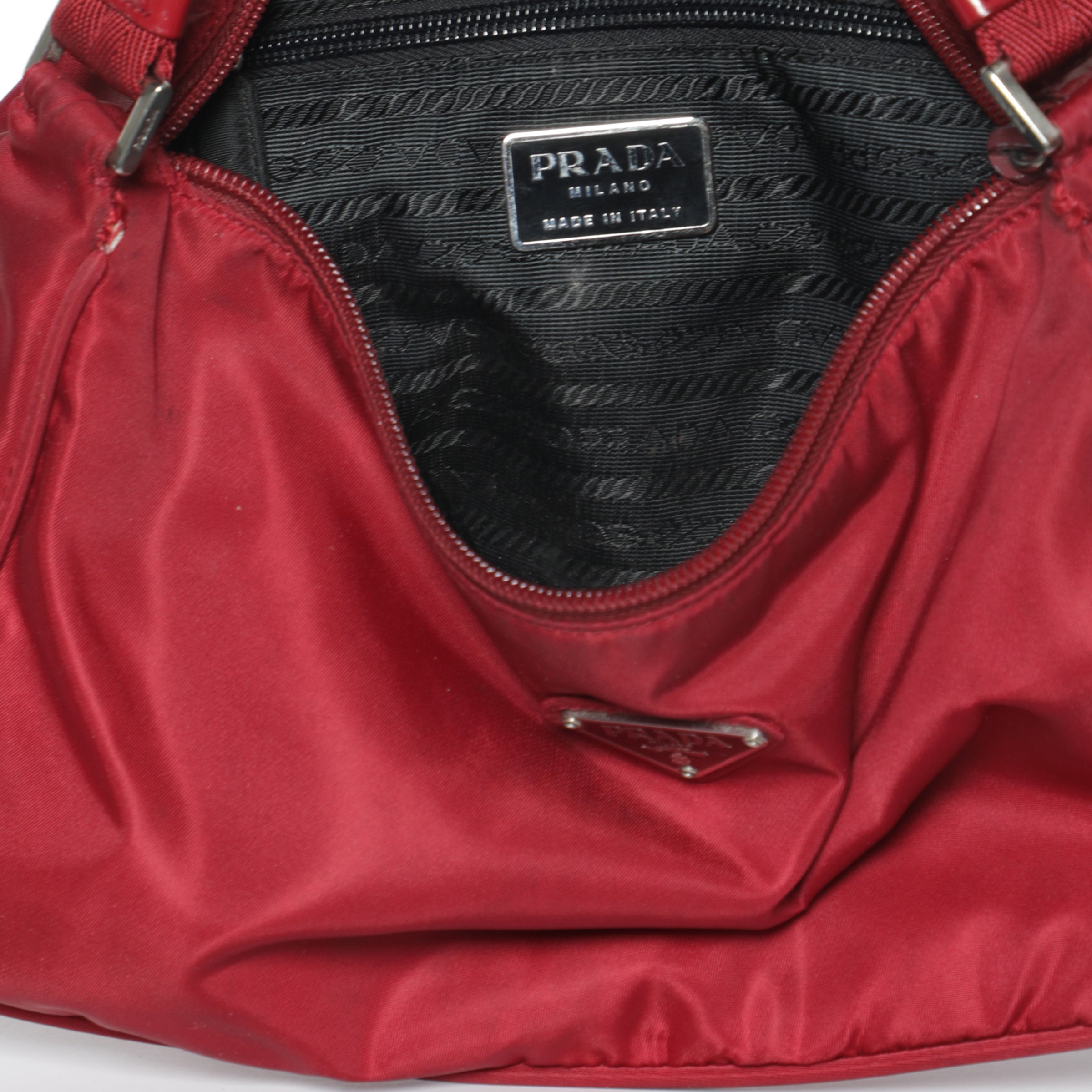 Vintage 2000s PRADA Red NYLON Shoulder Sporty Nylon Bag – Mint Market