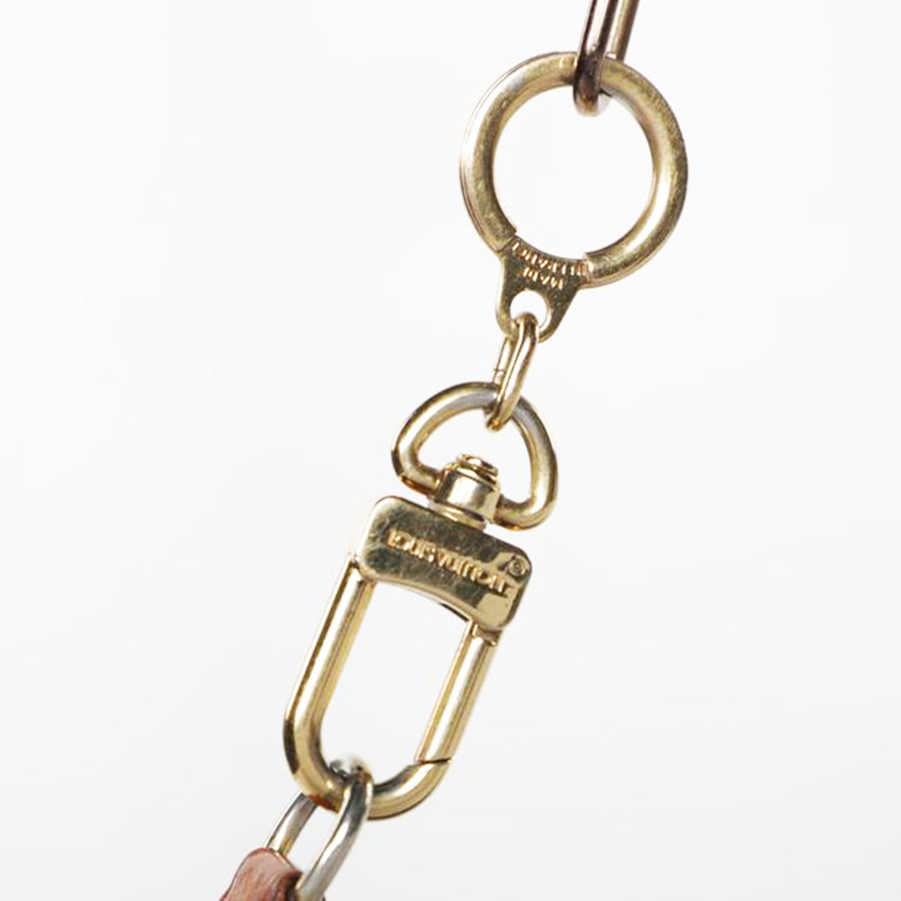 Louis Vuitton Pochette Extender Gold Key Ring For Sale at 1stDibs  louis  vuitton extender, louis vuitton key chain, louis vuitton keychain