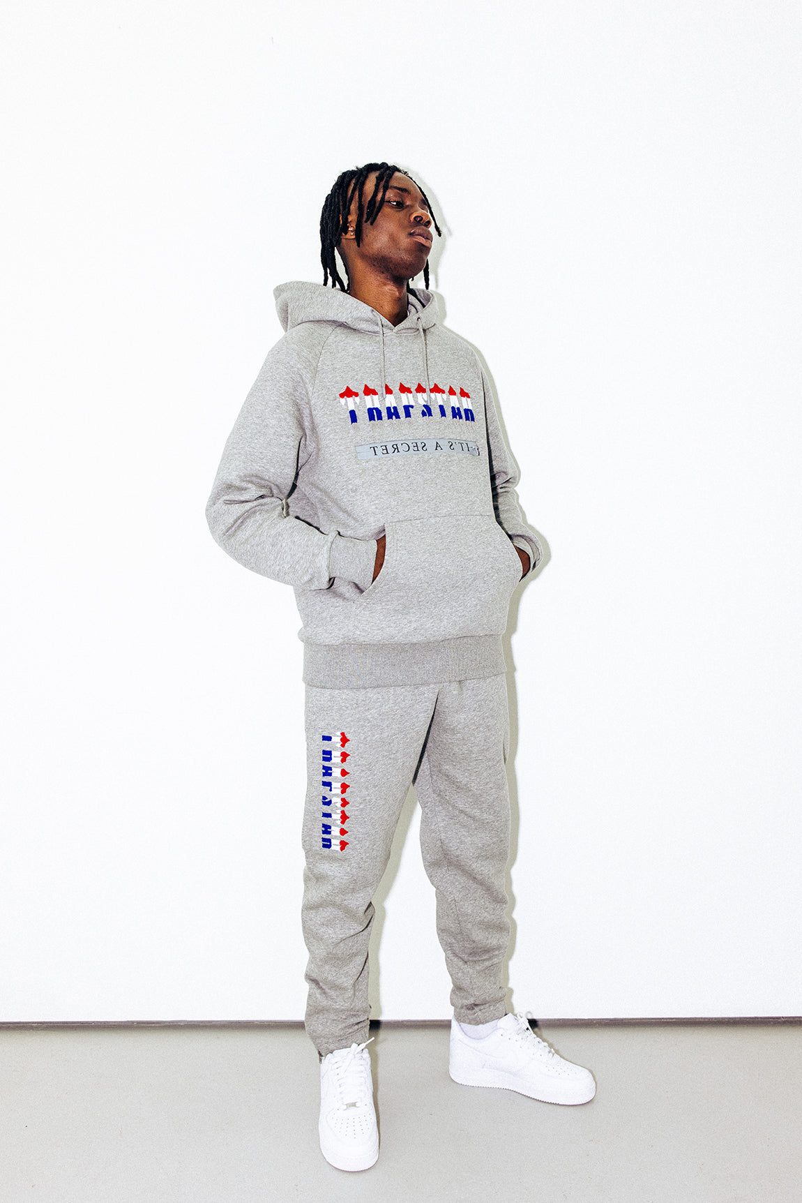 trapstar track suit】uk drip のパーカーです - パーカー