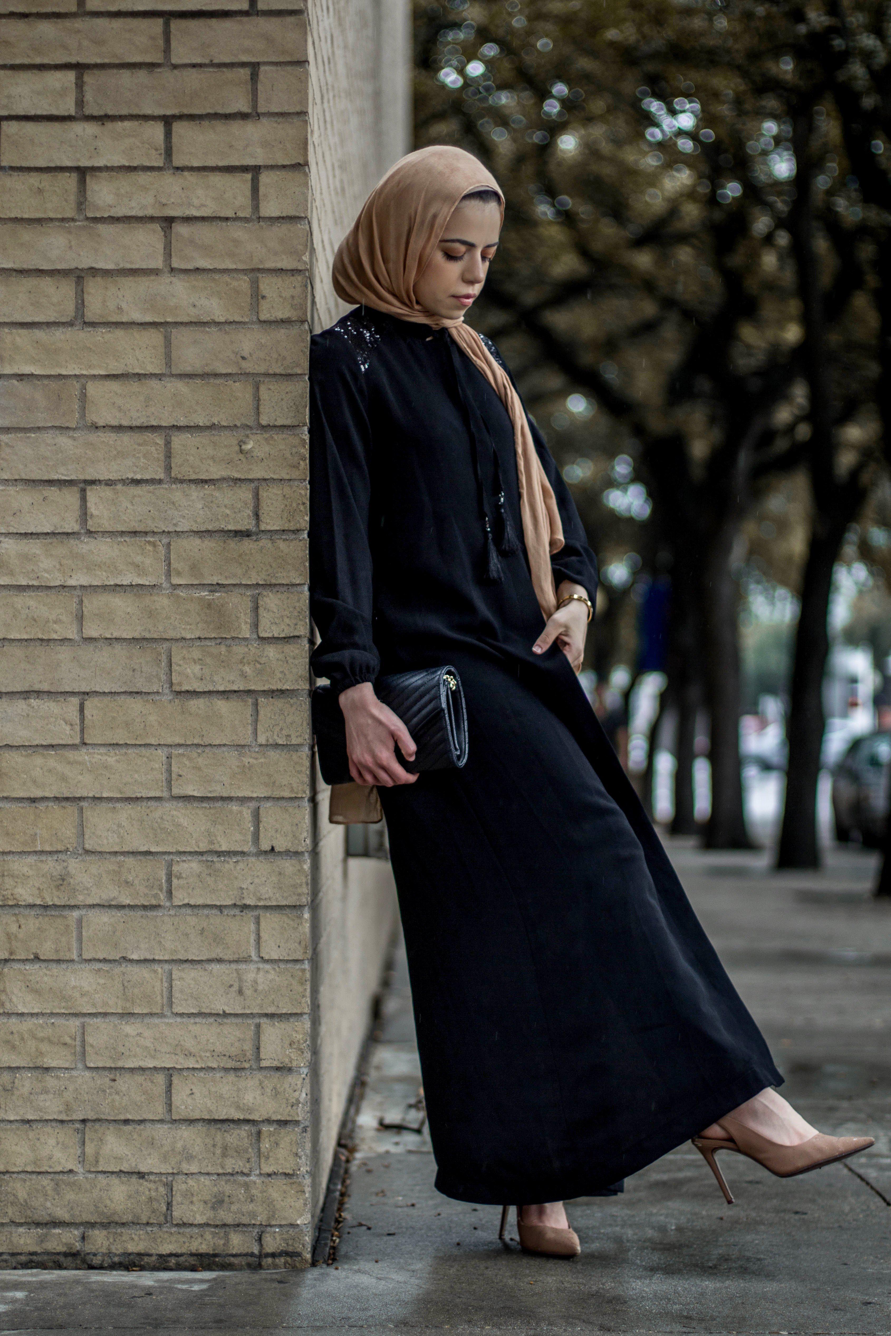 black fashion abaya