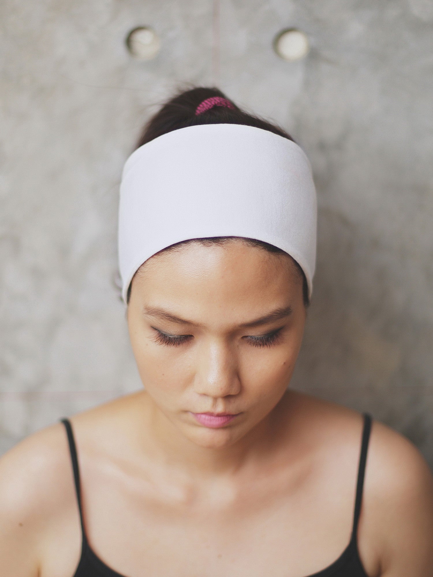 PRECISELY WHITE : Yoga Headband by Zizway