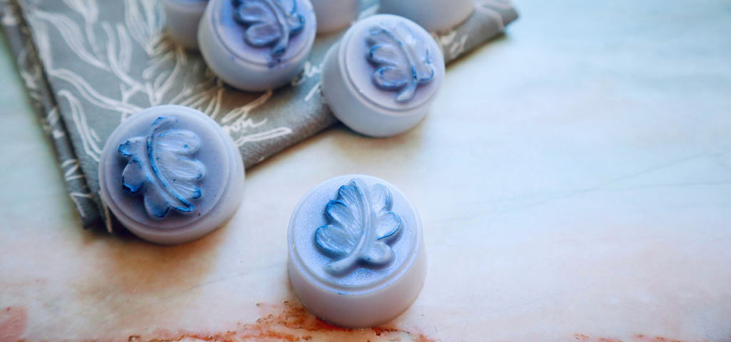 Wax melts made with mica powder