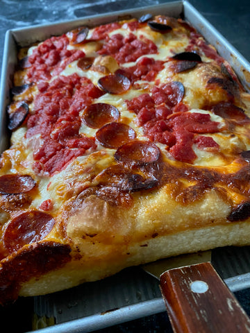 What is a Detroit Style Pizza Pan? - Baking Kneads, LLC
