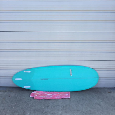 High performance fun shape surfboard