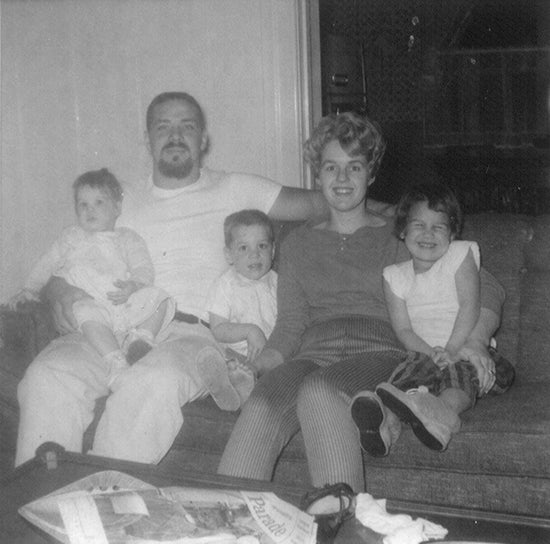 RIP Bodybuilding Legend Bill Pearl - Photo of Bill Pearl - Judy Pearl and their three children