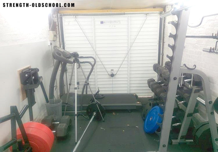 Strength Oldschool Old Garage Gym Equipment