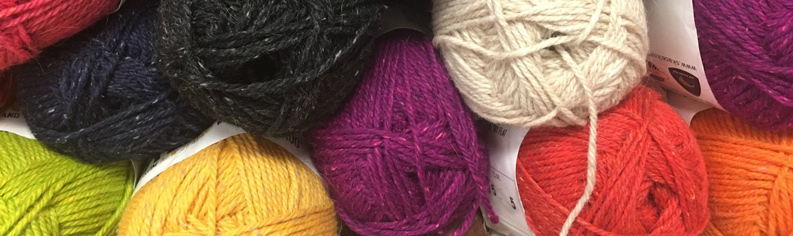 What size is worsted weight yarn