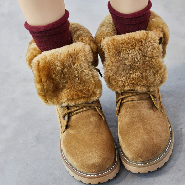 New vintage leather boots with high boots shoes