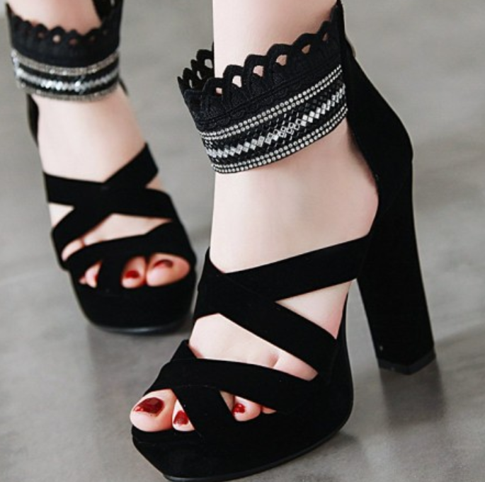 New suede low - heel wear - resistant non - slip sexy sandals shoes