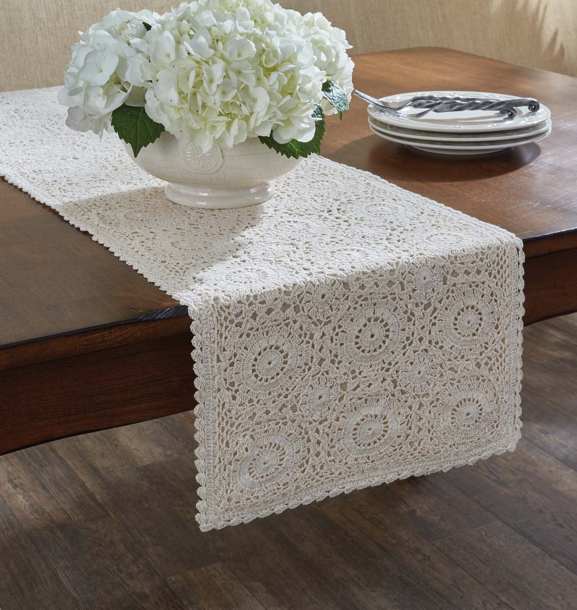 Lace Table Runner - Cream – KC Collections