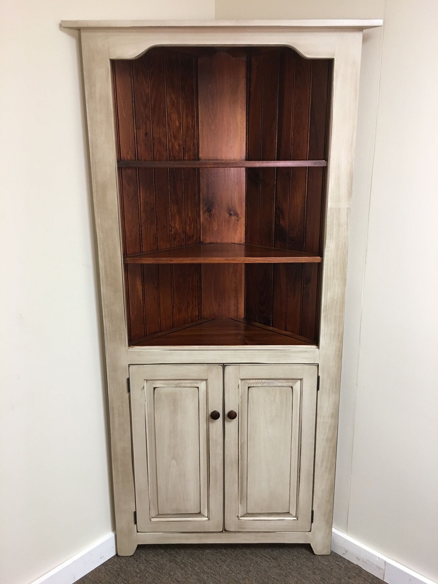 Antique White With Michael S Cherry Corner Cabinet Kc Country