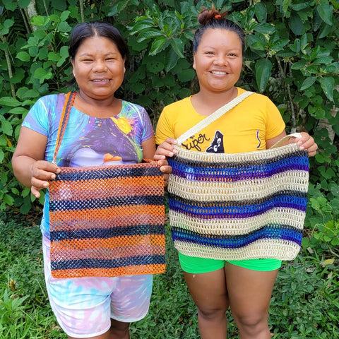 Bora artisans from Puca Urquillo with chambira bags