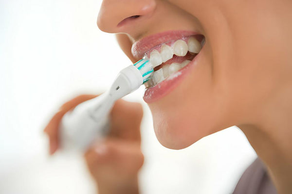 can electric toothbrush cause sensitive teeth