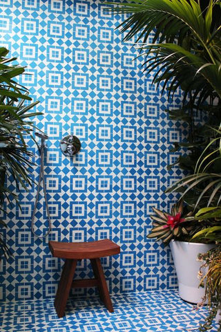 Tiled moroccan bathroom