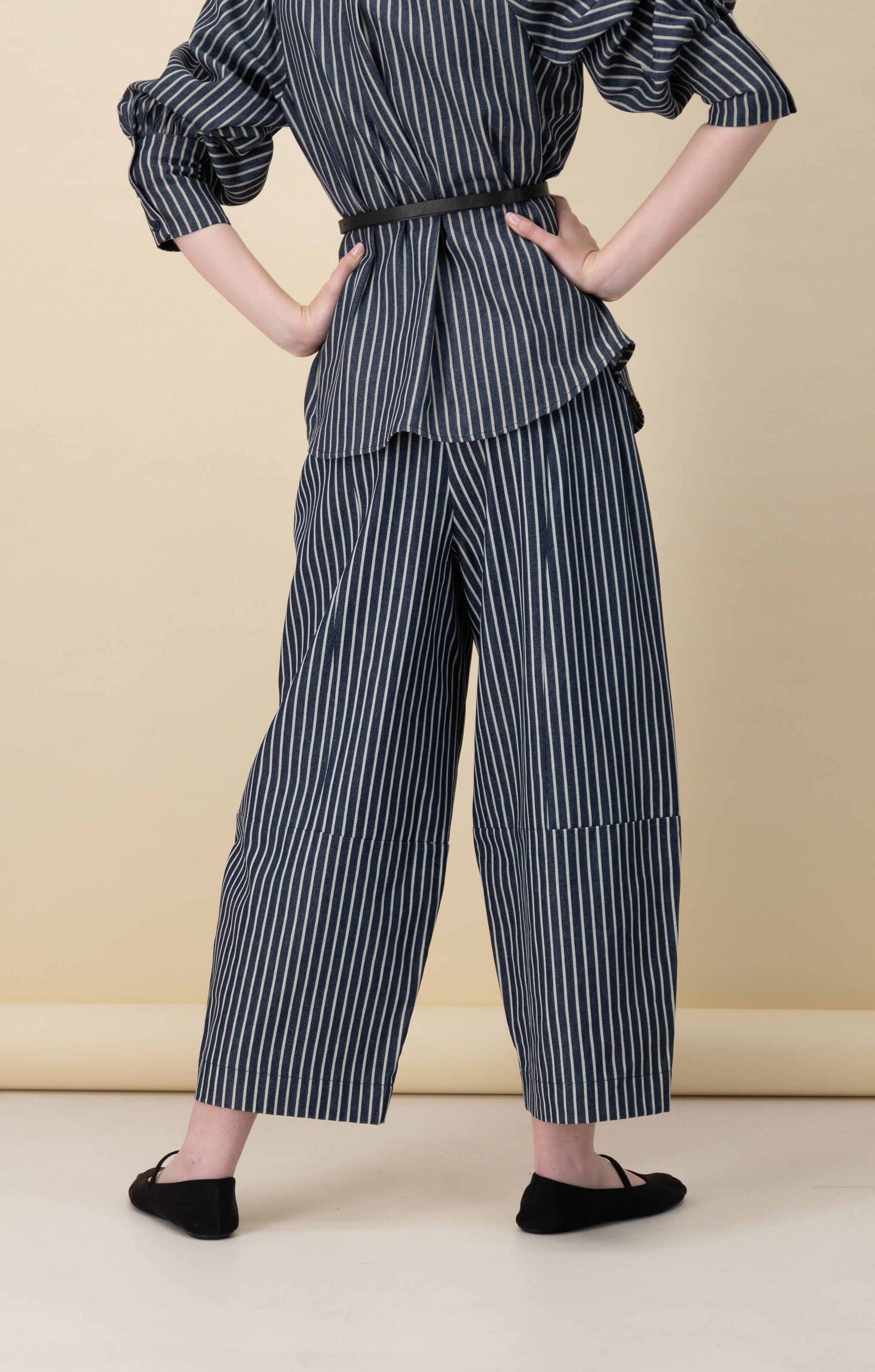 Curved Pant Denim Stripe