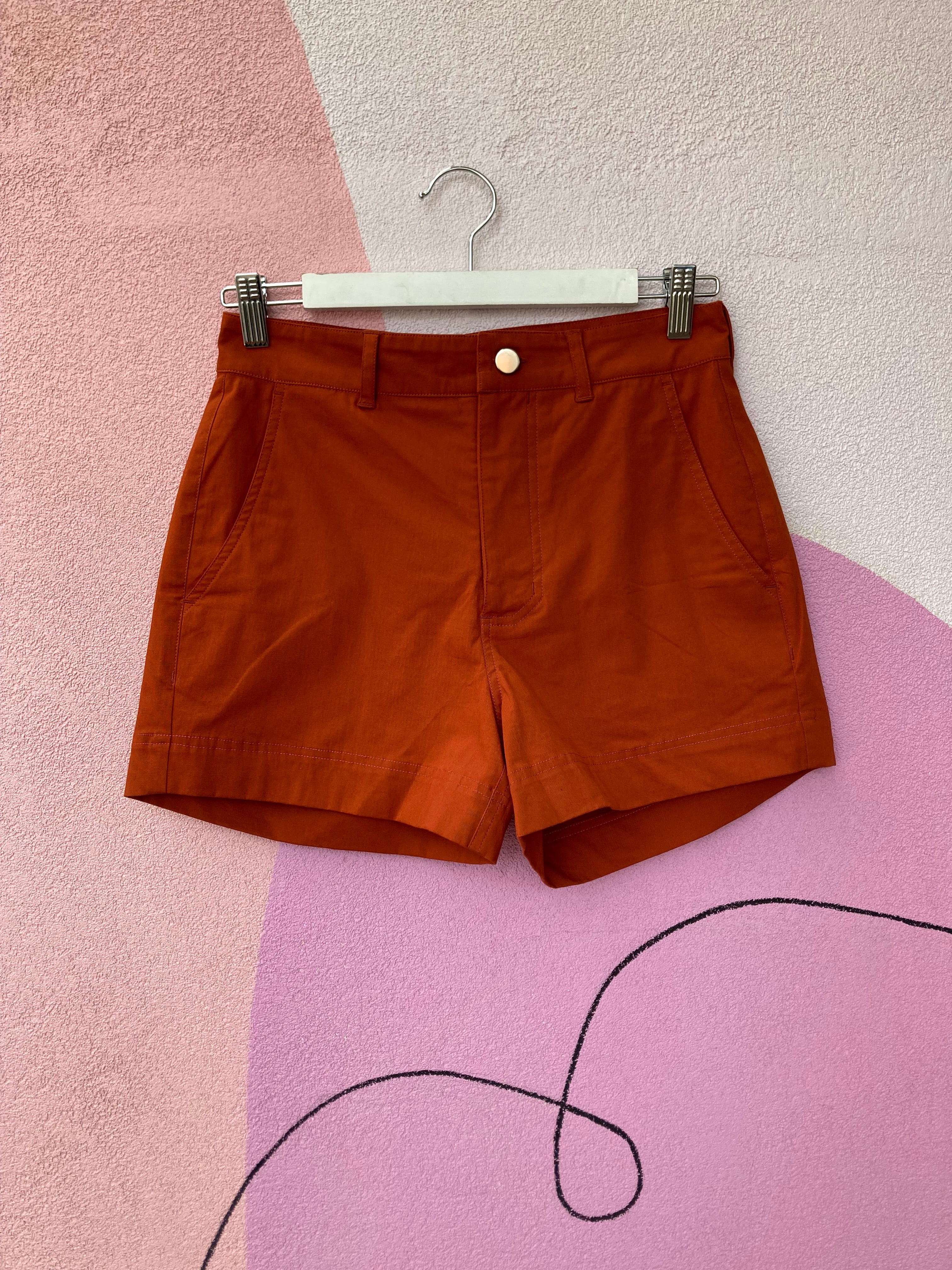 Trapezoid Shorts Plain