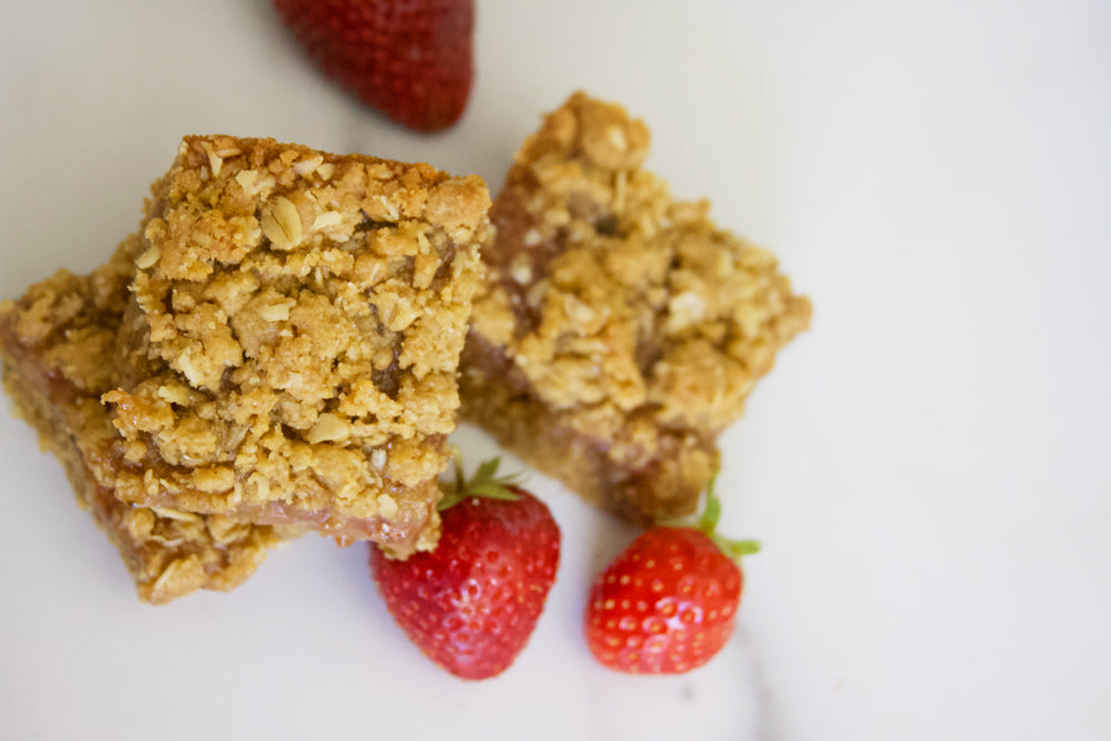 Peanut butter and jam bars with fresh strawberries