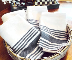 10 Ideas for Decorating the Kitchen with Cute Cotton Kitchen Towels