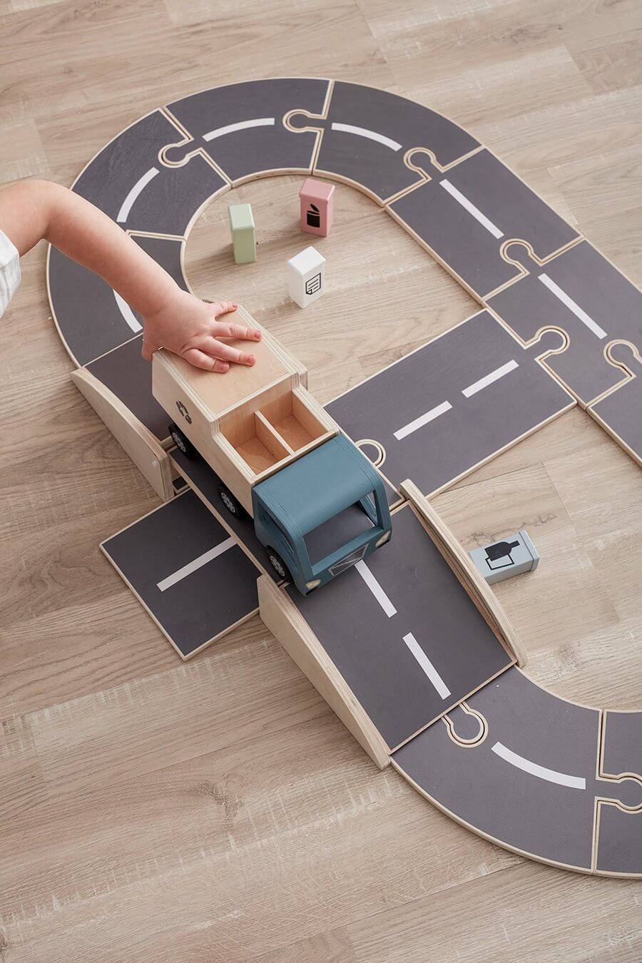 kids concept car track