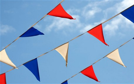 Bunting - Red White Blue Flags - United Flags And Flagstaffs