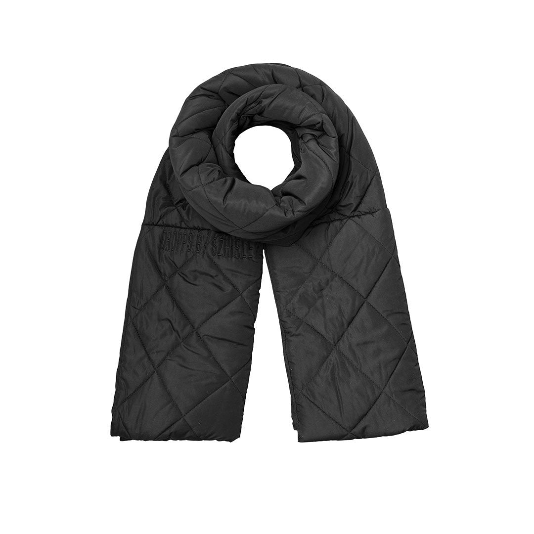 Billede af #WrapMeWarm - Dropps EXCLSV Sort oversize quiltet halstørklæde med lommer