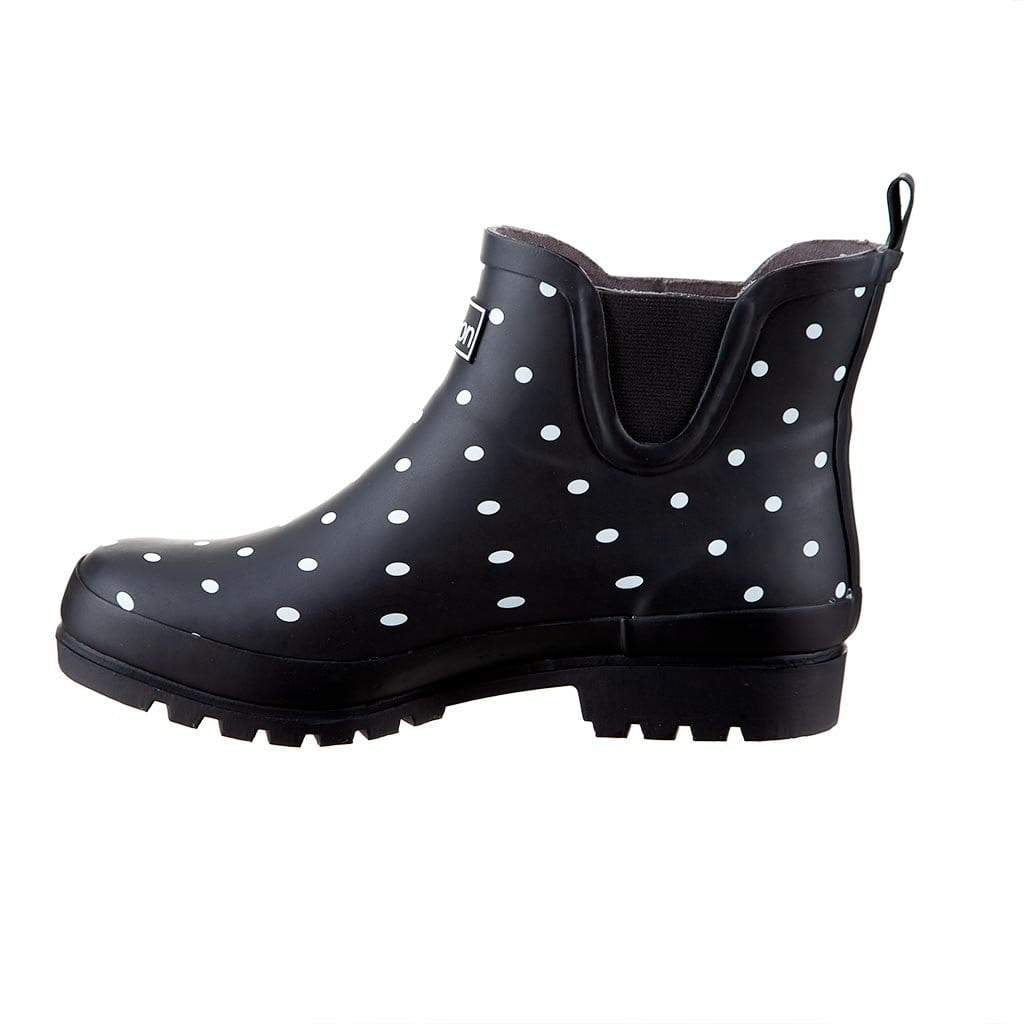 wide foot rain boots
