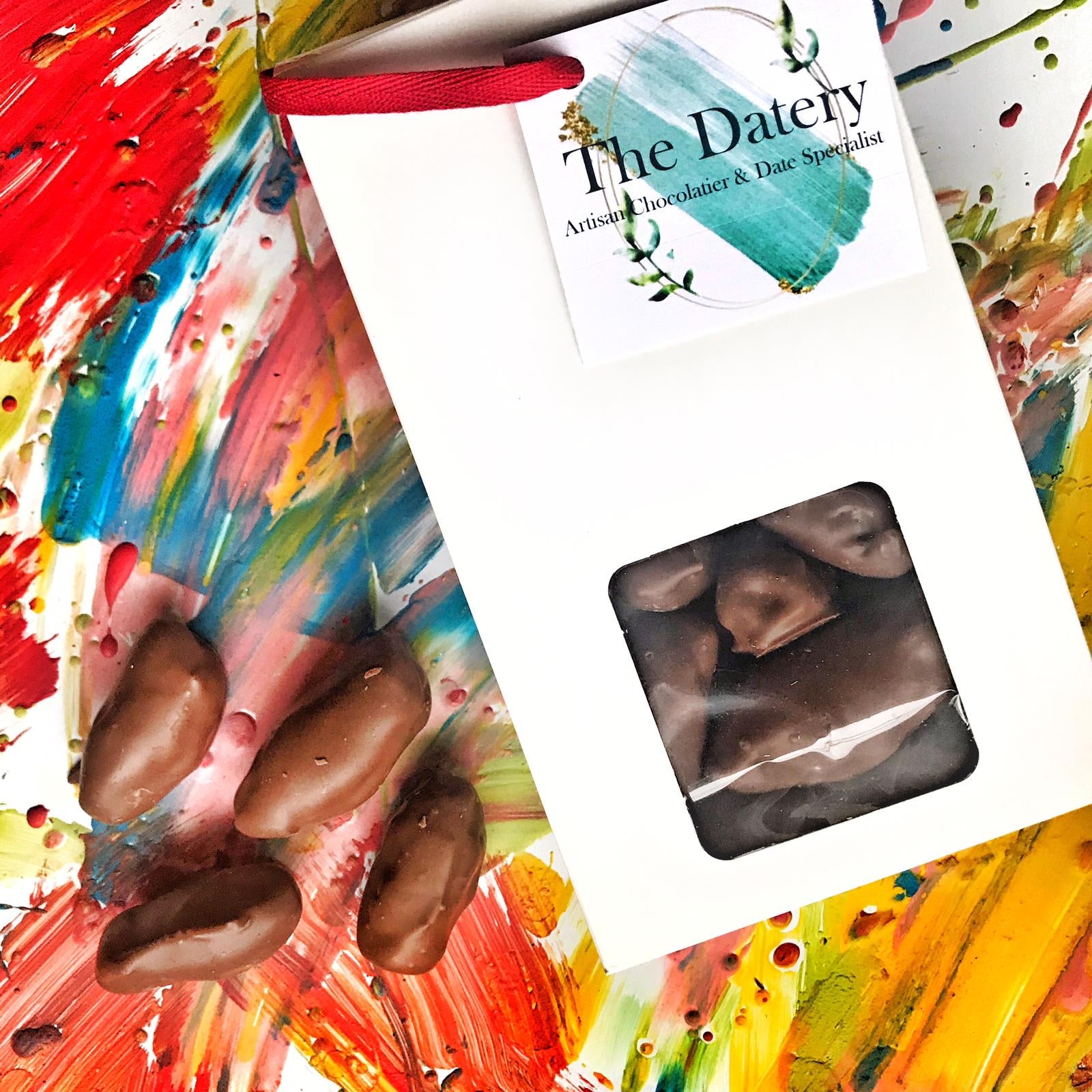 Datery Pick Me Up Dates (Plain chocolate coated dates) T H E D A T E R Y