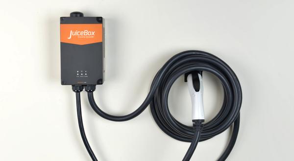 difference between juicebox 40 classic and juicebox pro 40