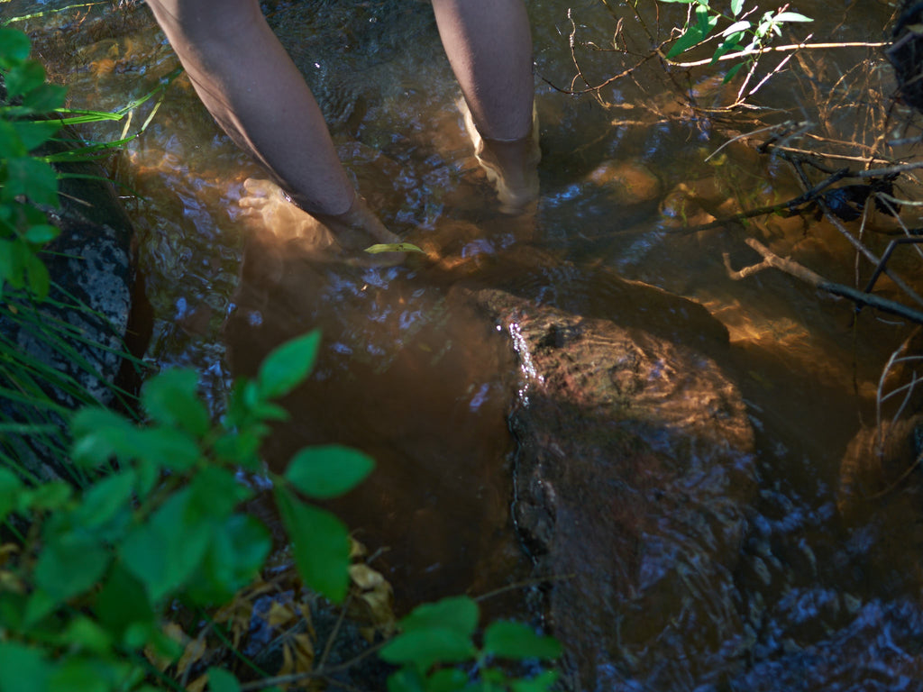 oak-creek-feet-cool-sedona