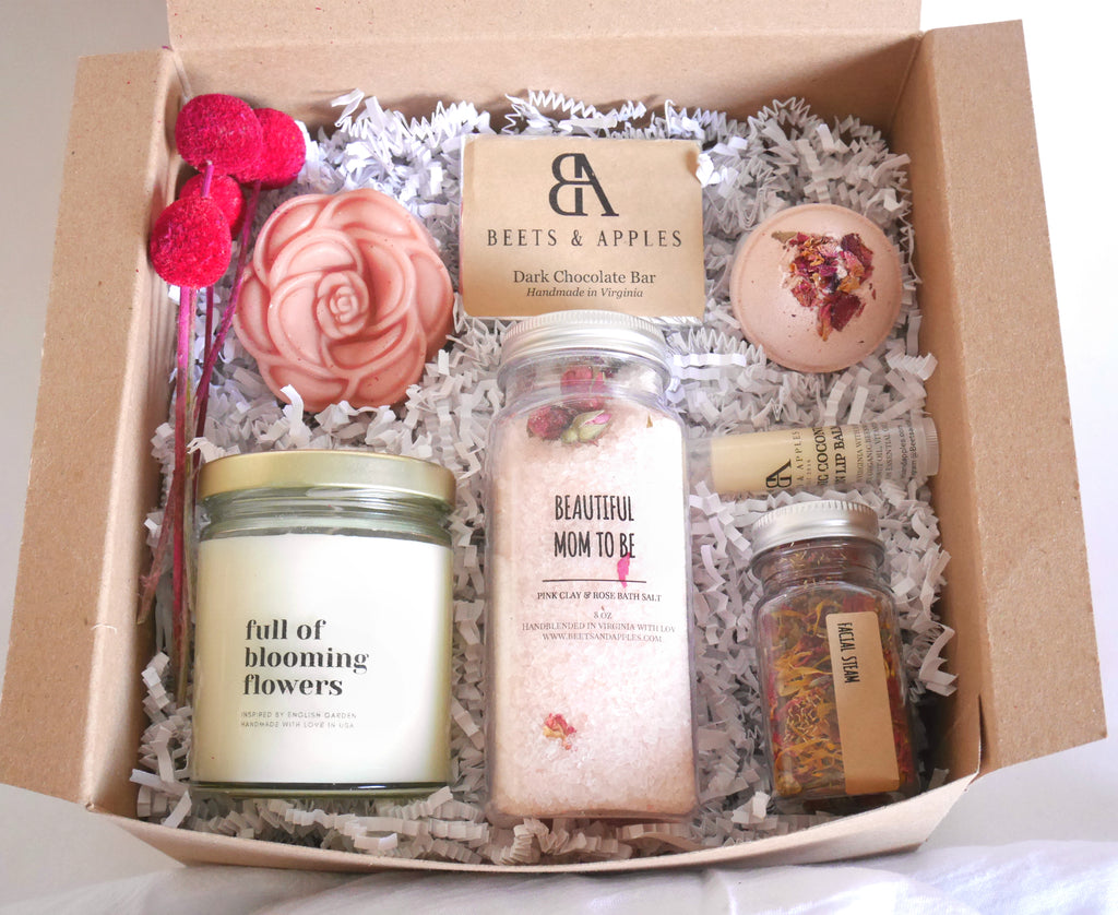 bloom and blossom mother to be gift set