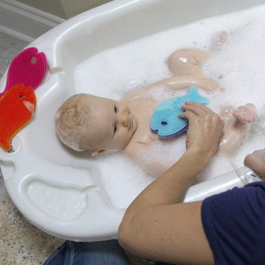 https://cdn.shopify.com/s/files/1/1260/2807/products/innobaby-bathin-smart-silicone-bath-scrub-for-babies-and-toddlers-baby-care-852865007027-5562317111345.jpg?v=1552340766&width=533