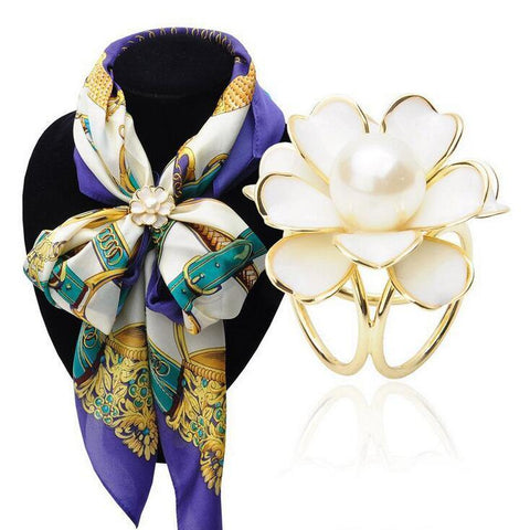 Tricyclic Camellias Imitation Pearl Scarf Holder Scarf Brooch Clips Jewelry XY-E224 - Fab Getup Shop