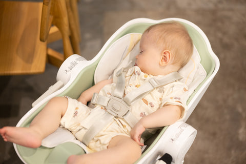 Best recliner high chair for your little one