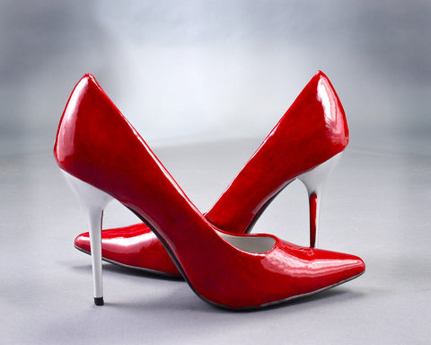 Women, who wear high heels shoes, risk developing arthritis - P.M. News