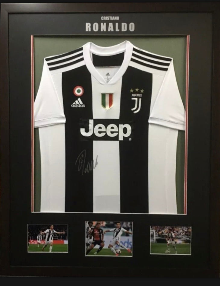 ronaldo signed juventus jersey