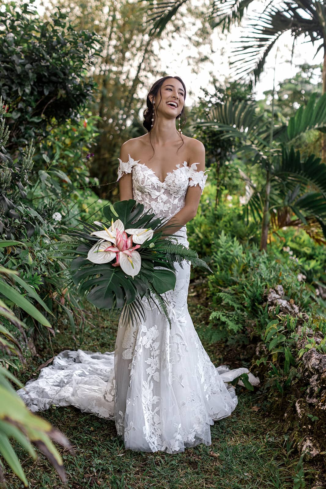 bride laughing at Jamaica wedding