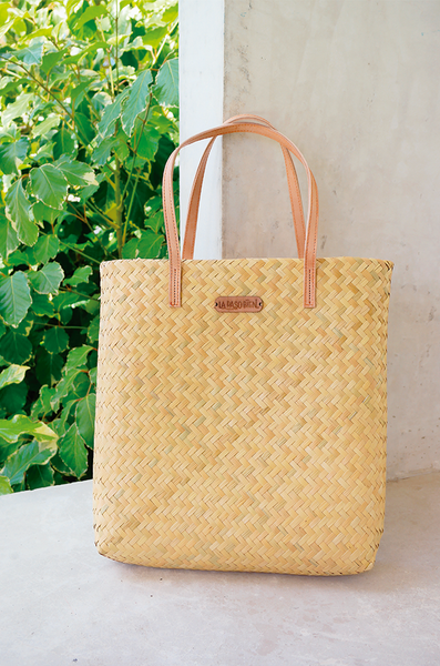 PALMITA / straw tote with leather handles – La Paso Bien