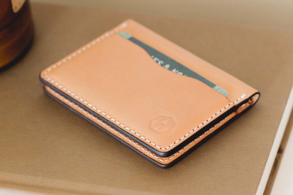 vegetable-tanned-bifold-wallet-vegetable-tanned-leather-haxford