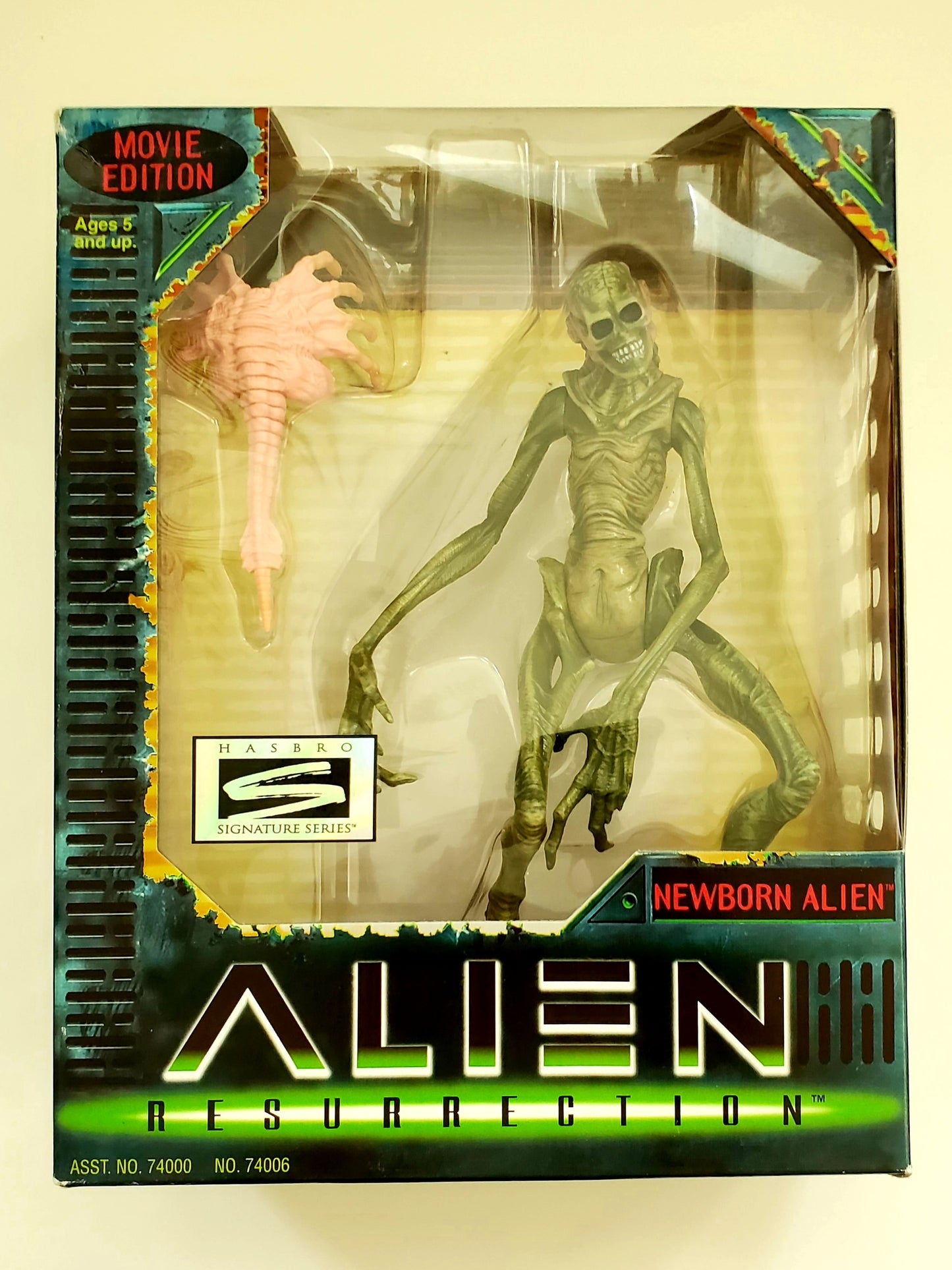 Movie Edition Newborn Alien from Alien Resurrection