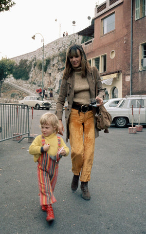 Anita Pallenberg-Flare Street Schlaghosen-Stil