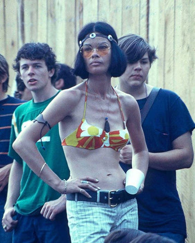 Woodstock Fashion Flare Street 