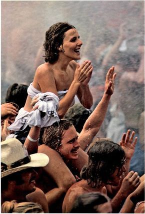 Woodstock 1969 Crowd Flare Street