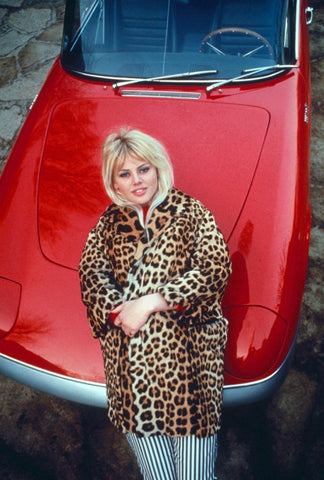 Britt Ekland Leopardenmuster