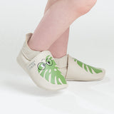 leaf baby shoe