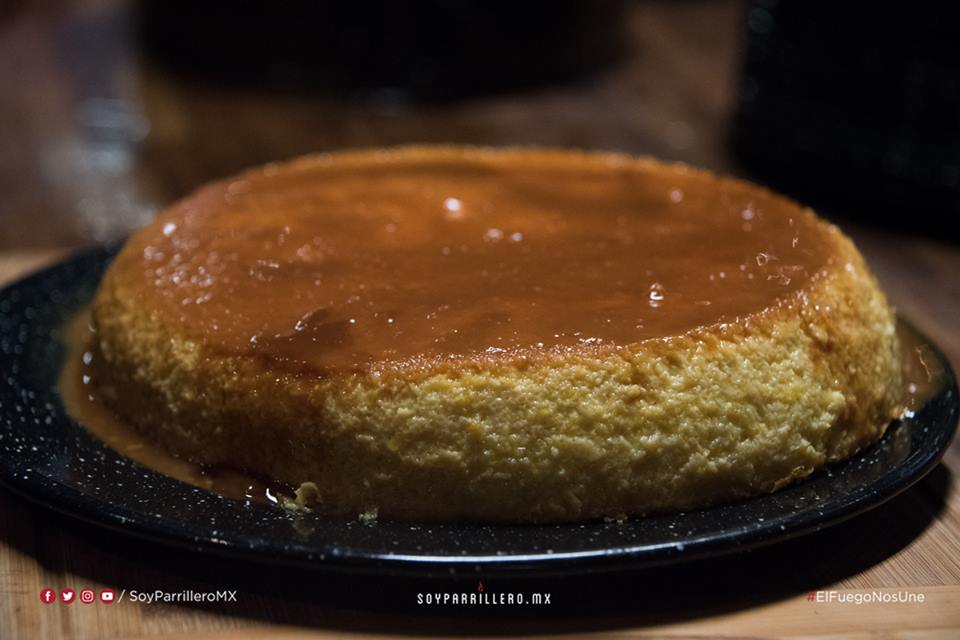 FLAN DE ELOTE CON DULCE DE LECHE | SMP – Sociedad Mex. de Parrilleros